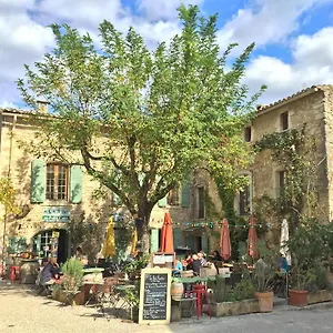 Le Petit Cafe *** Oppède
